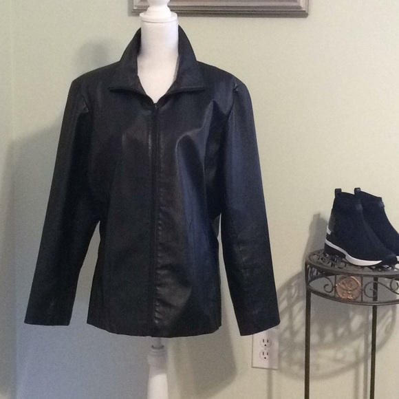 Wilsons Leather Jackets & Blazers - ‼️PRICE ⬇️❤️EUC Wilson’s black leather jacket
